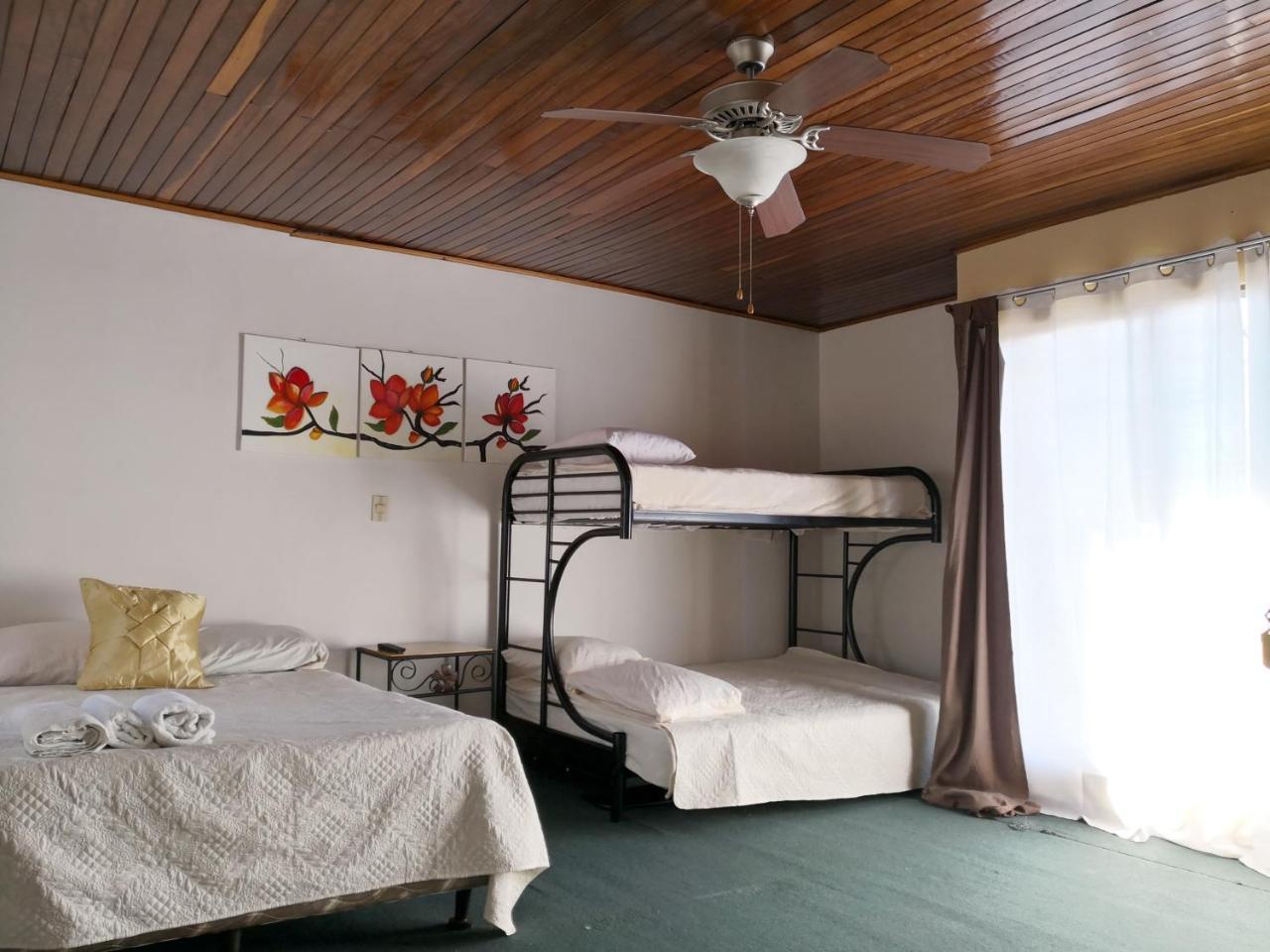 Vida Tropical Bed and Breakfast Alajuela Exterior foto